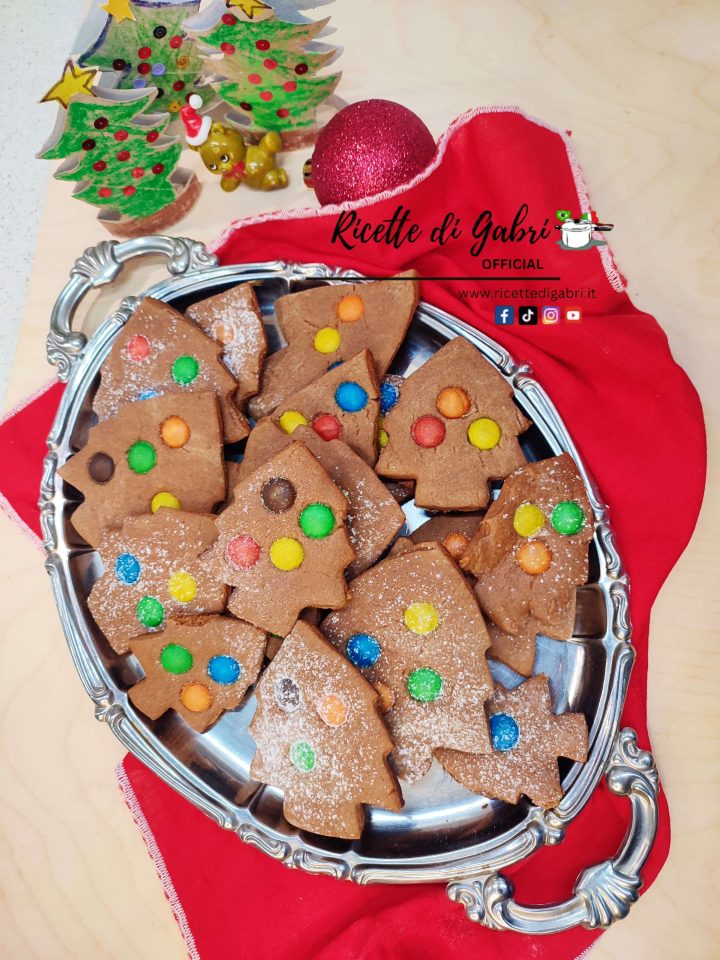 Biscotti di natale da fare con i bambini ricetta facile pasta frolla nutella gabri